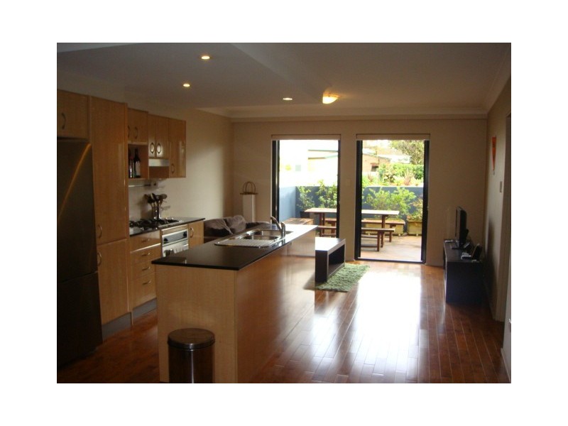 8/6-8 Albert Street, Newtown NSW 2042