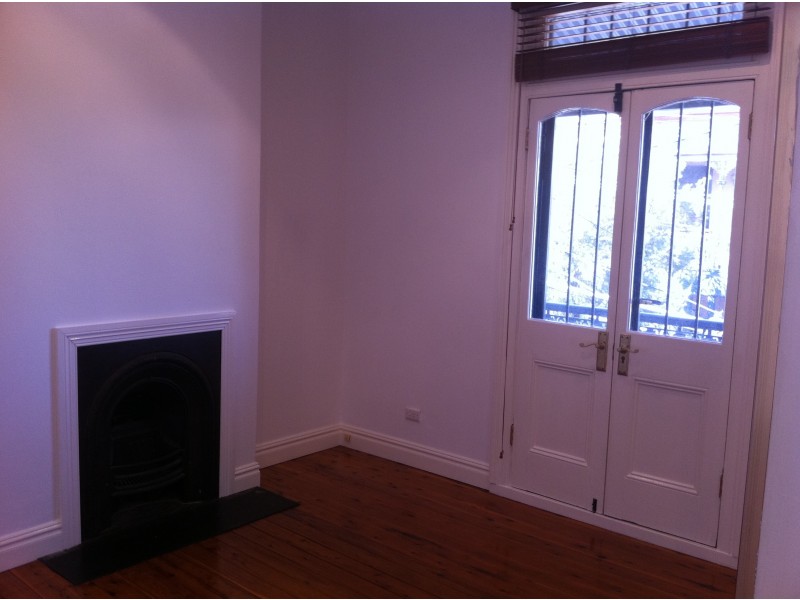 33 Wells Street, Newtown NSW 2042