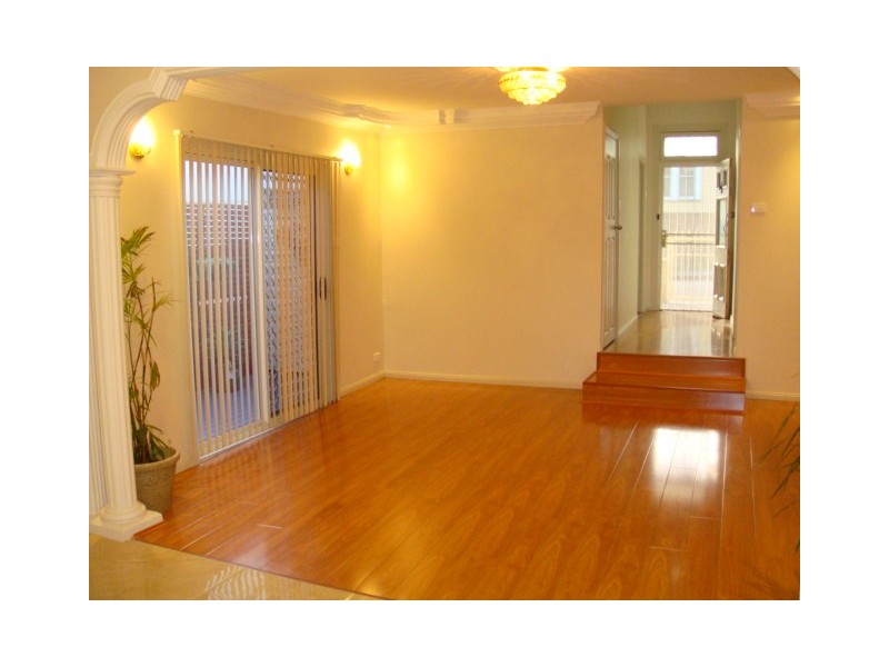 9 Young Street, Tempe NSW 2044