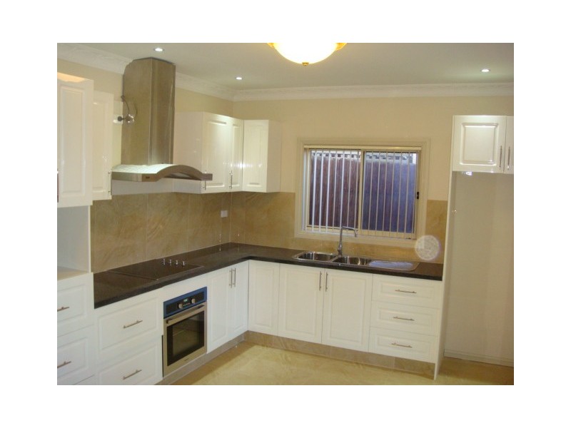 9 Young Street, Tempe NSW 2044