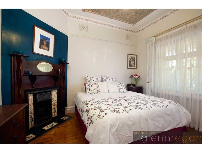 6 Yelverton Street, Sydenham NSW 2044