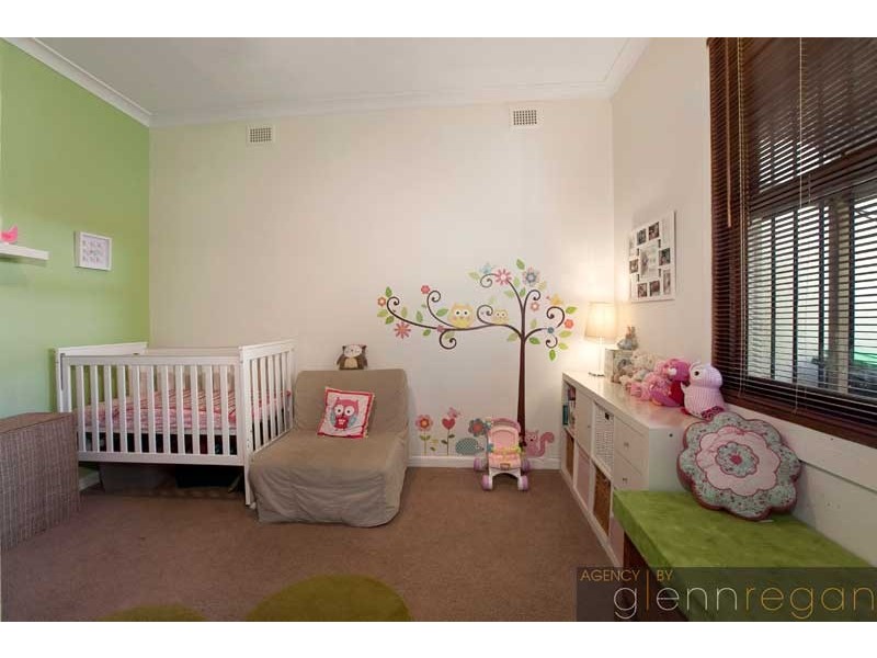 81 Station Street, Tempe NSW 2044