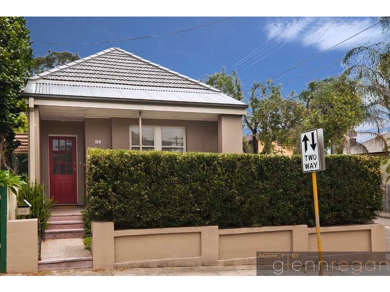 84 Station Street, Tempe NSW 2044