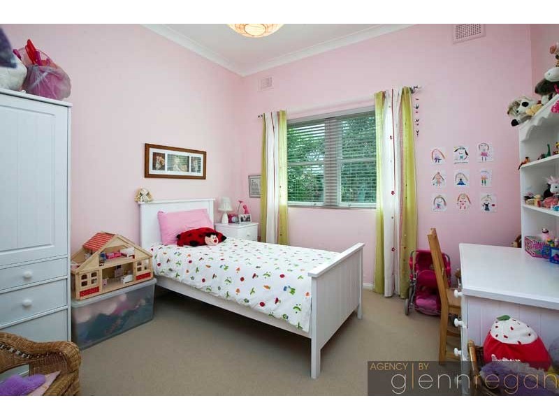 84 Station Street, Tempe NSW 2044