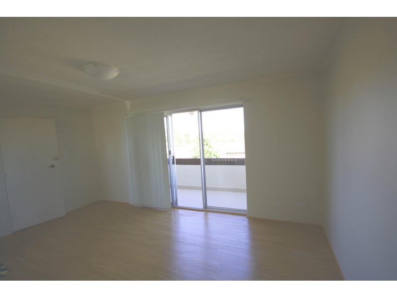 18/37-43 Saddington Street, St Marys NSW 2760