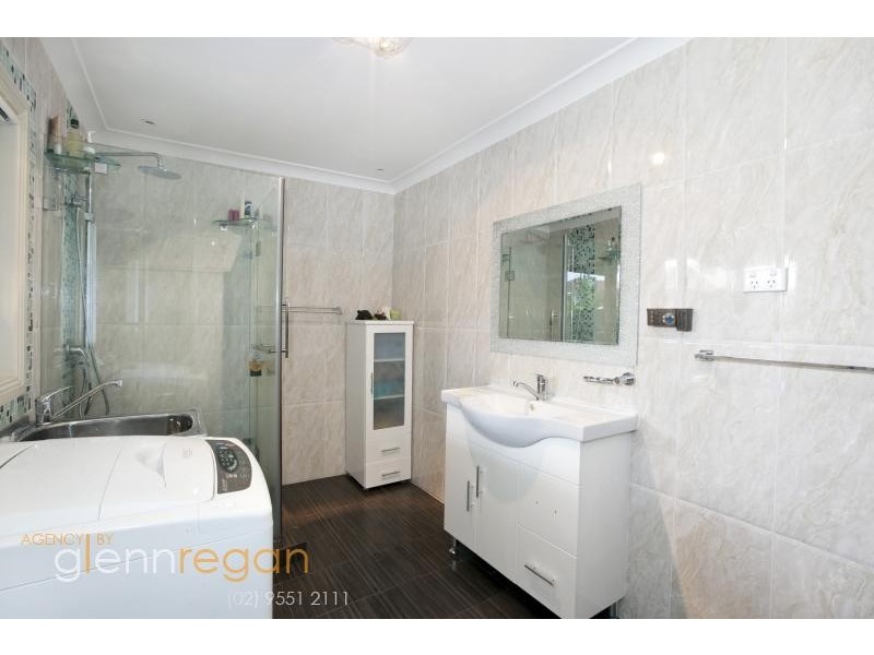 9 Young Street, Tempe NSW 2044