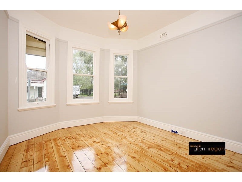 27 Brooklyn Street, Tempe NSW 2044