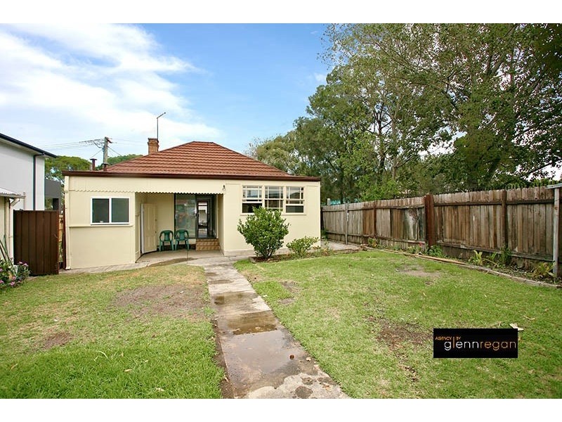 27 Brooklyn Street, Tempe NSW 2044