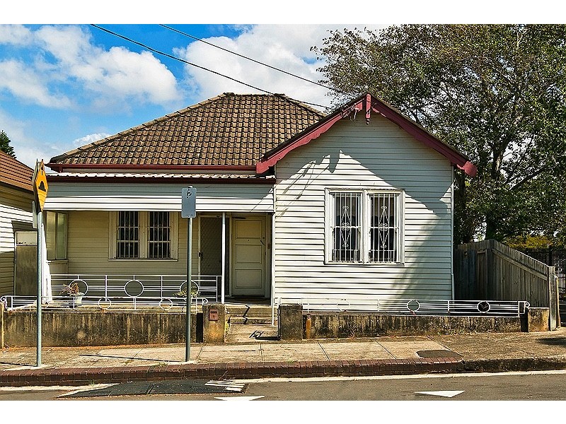 30 Brooklyn Street, Tempe NSW 2044