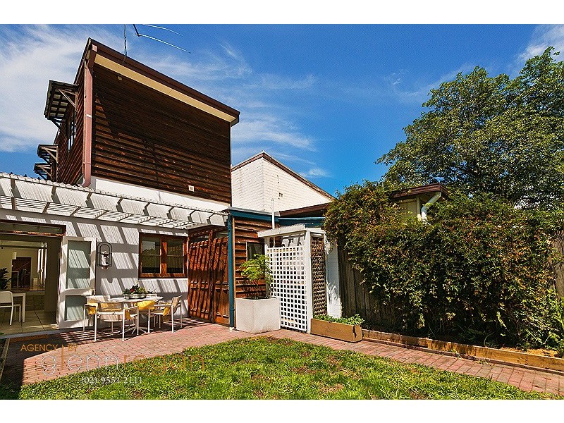 9 Florence Street, St Peters NSW 2044