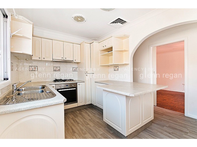 105 Samuel Street, Tempe NSW 2044
