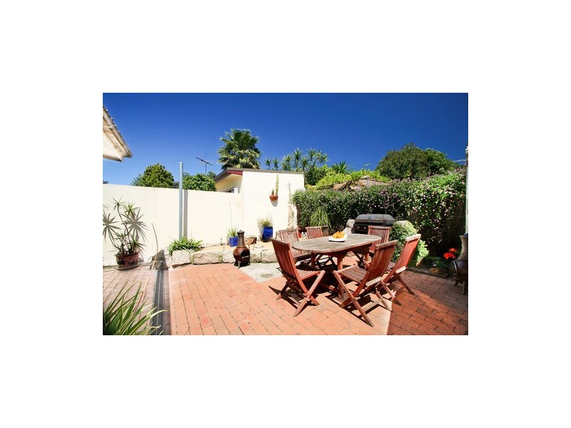 32 Sutherland Street, St Peters NSW 2044