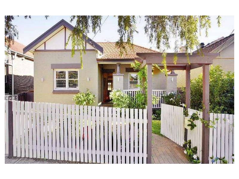 37 Florence Street, St Peters NSW 2044