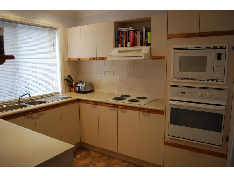 1E Berry Park Way, Mount Colah NSW 2079