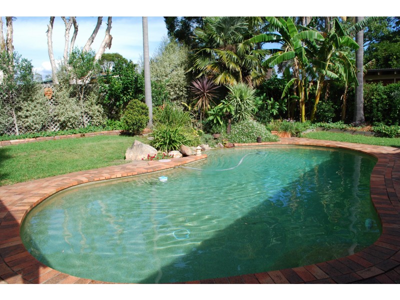 24 Evelyn Crescent, Berowra Heights NSW 2082