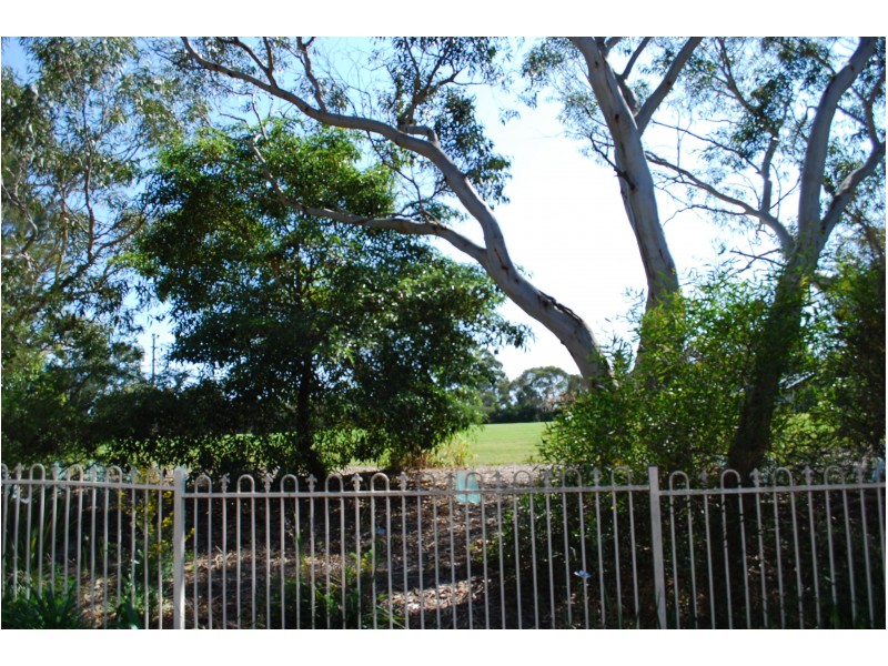 1E Berry Park Way, Mount Colah NSW 2079