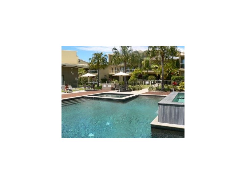 1 Grenada Way, Kawana Island QLD 4575