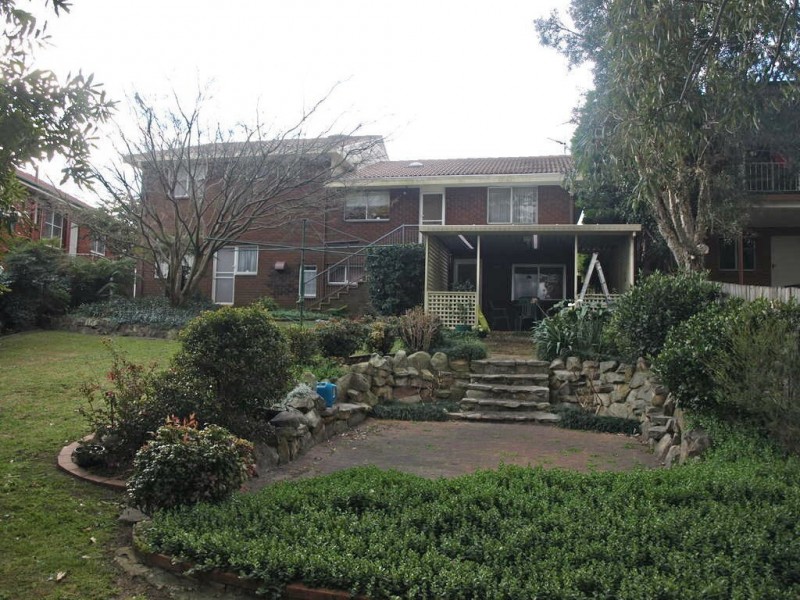 13 Lochinvar parade, Carlingford NSW 2118