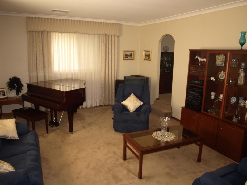 13 Lochinvar parade, Carlingford NSW 2118