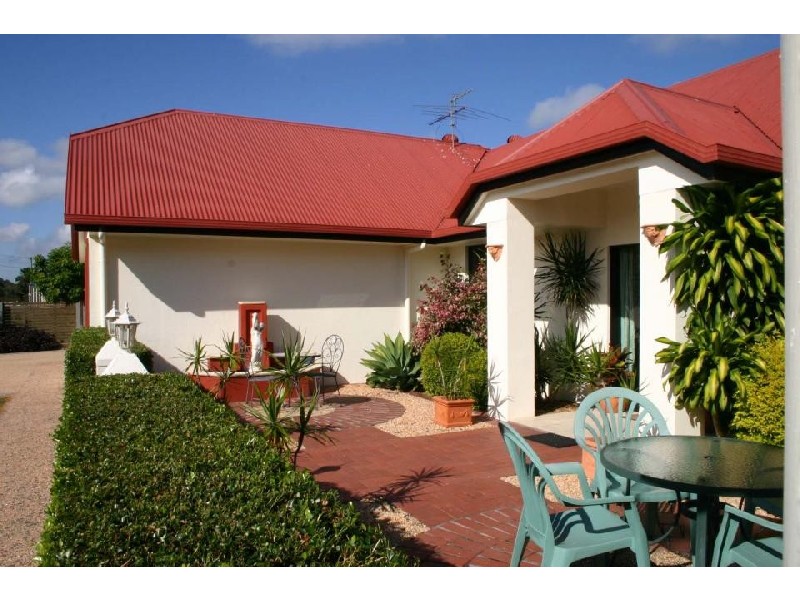 15 cook, Glass House Mountains QLD 4518