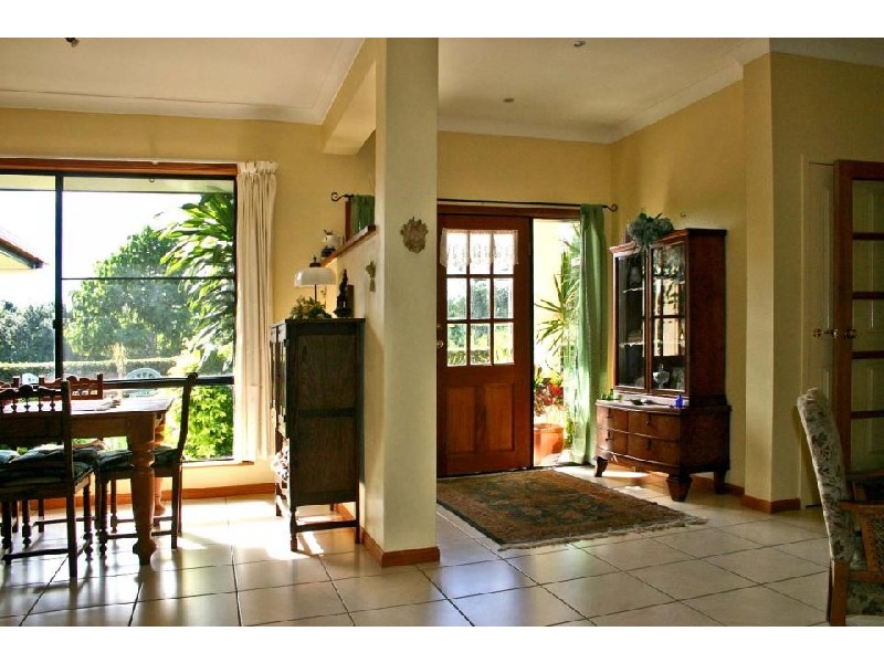 15 cook, Glass House Mountains QLD 4518