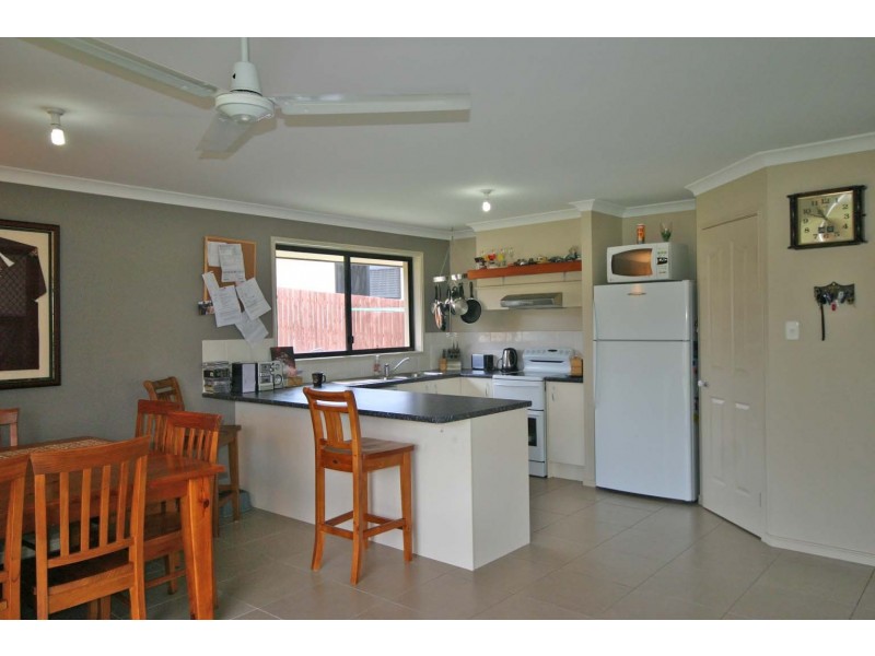 18 Coolamon Crescent, Beerwah QLD 4519