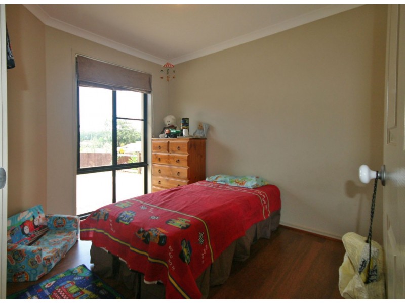 18 Coolamon Crescent, Beerwah QLD 4519