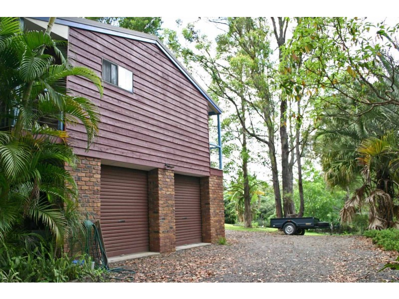 297 Coonowrin Road, Glass House Mountains QLD 4518
