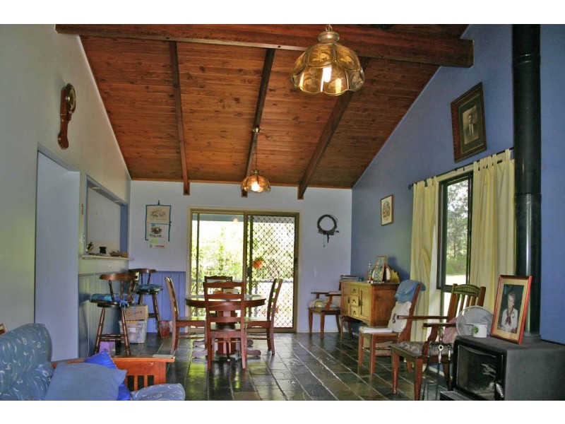 297 Coonowrin Road, Glass House Mountains QLD 4518