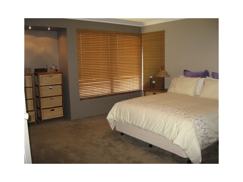 227 Dalyellup Boulevarde, Dalyellup WA 6230