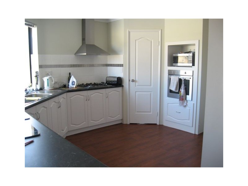 4 Binar Way, Dalyellup WA 6230