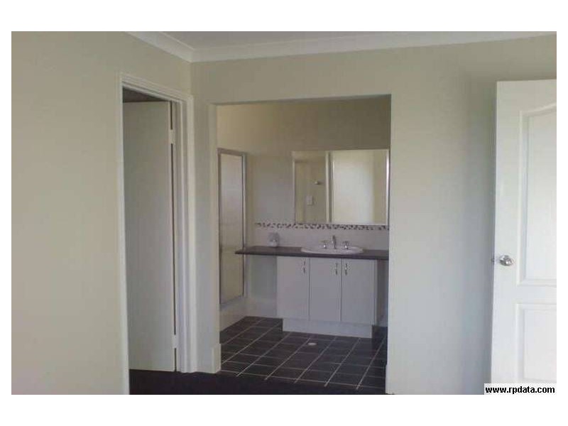 4 Binar Way, Dalyellup WA 6230