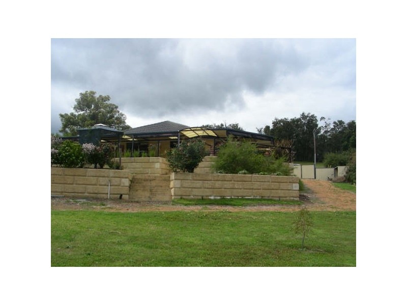 47 Victoria Parade, Donnybrook WA 6239