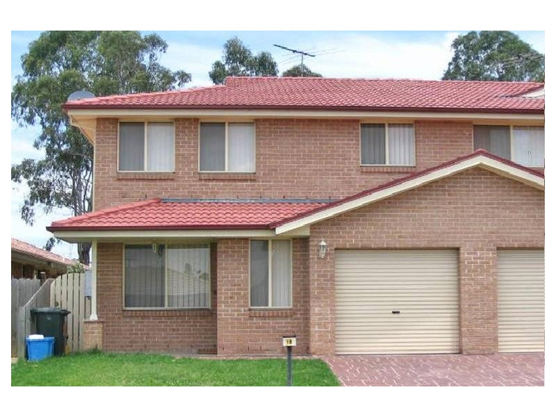 18 Pambula Avenue, Prestons NSW 2170