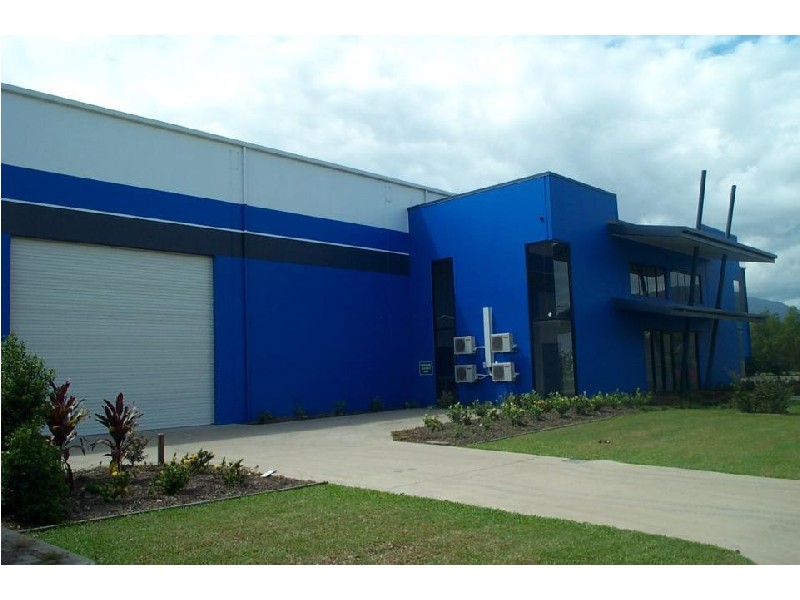 12 Hollingsworth Street, Cairns QLD 4870