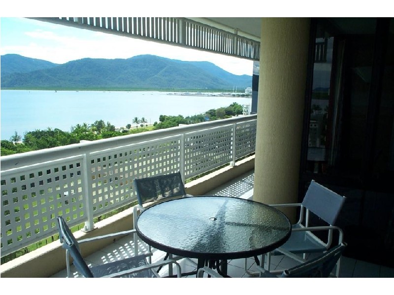 209 Abbott Street, Cairns City QLD 4870