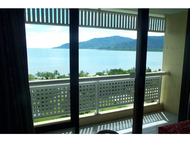 209 Abbott Street, Cairns City QLD 4870