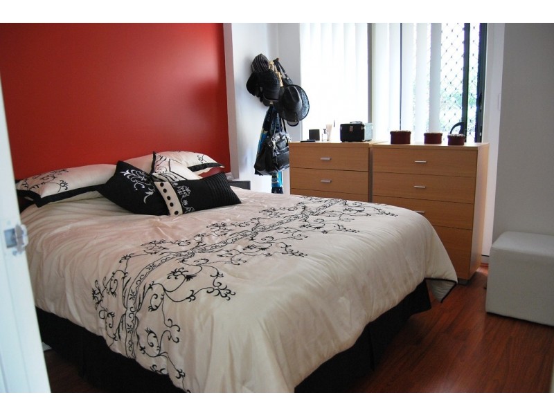 2/1 Governors Lane, Wollongong NSW 2500