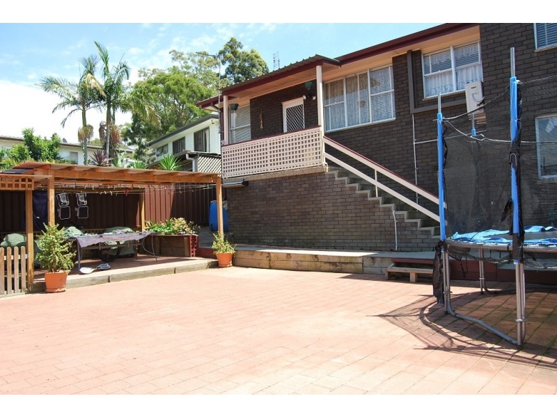 65 Beverley Avenue, Unanderra NSW 2526