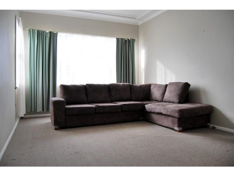 33 Urunga Parade, Wollongong NSW 2500