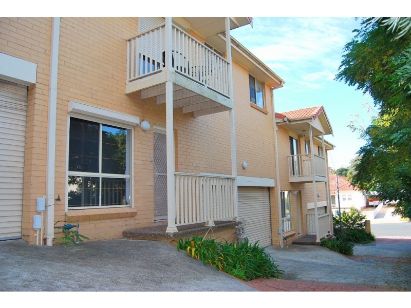 2/30 Matthews Street, Wollongong NSW 2500