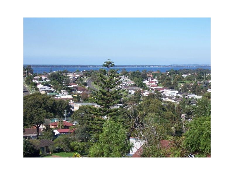 64E Nottingham Street, Berkeley NSW 2506