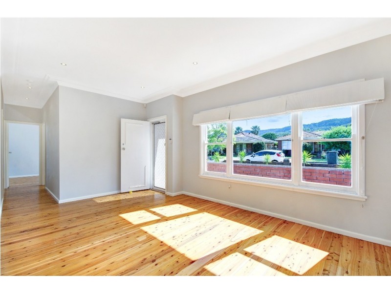 1 St Andrews Place, Corrimal NSW 2518