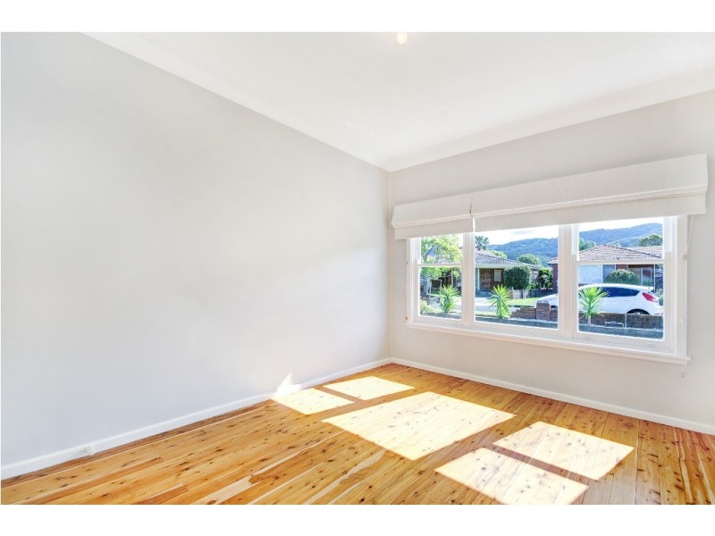 1 St Andrews Place, Corrimal NSW 2518