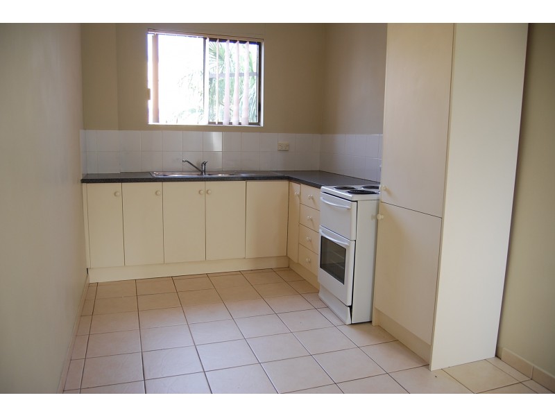 2/1 McCauley Street, Thirroul NSW 2515