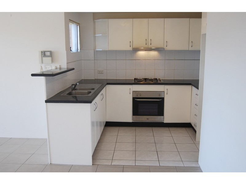 2/267 Princes Highway, Corrimal NSW 2518