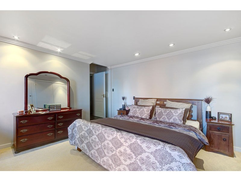 Lake Heights NSW 2502