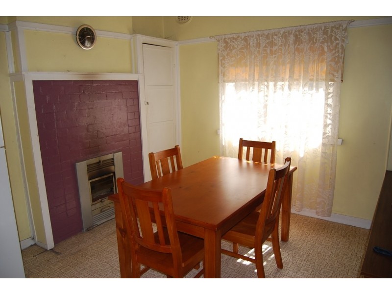 27 Jarvie Road, Cringila NSW 2502