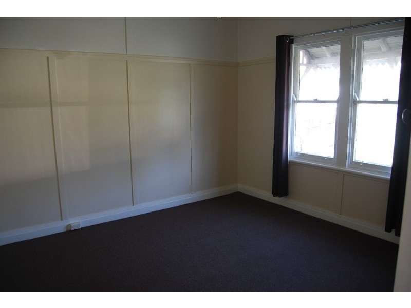 49 Gladstone Avenue, Wollongong NSW 2500