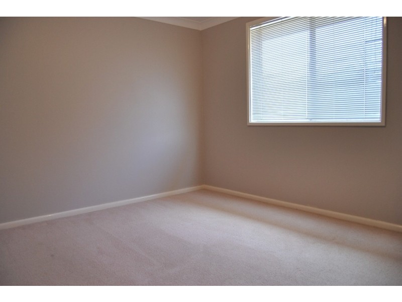 30 Roycroft Avenue, Mount Warrigal NSW 2528